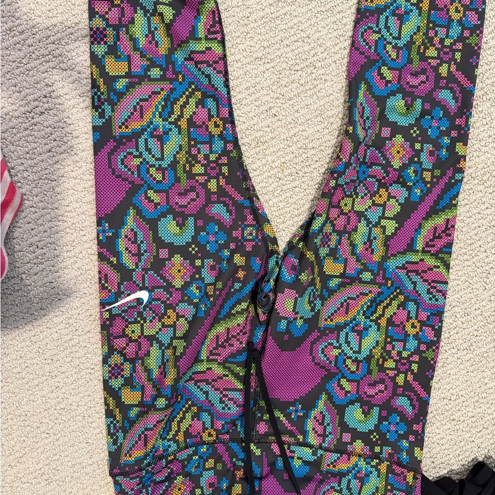 Nike Floral Patterned  workout pants - Black, Purple, Green